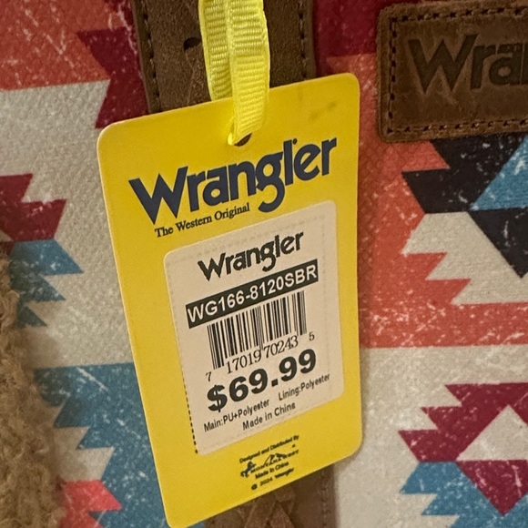 Wrangler Aztec Pattern Purse - Picture 2 of 7